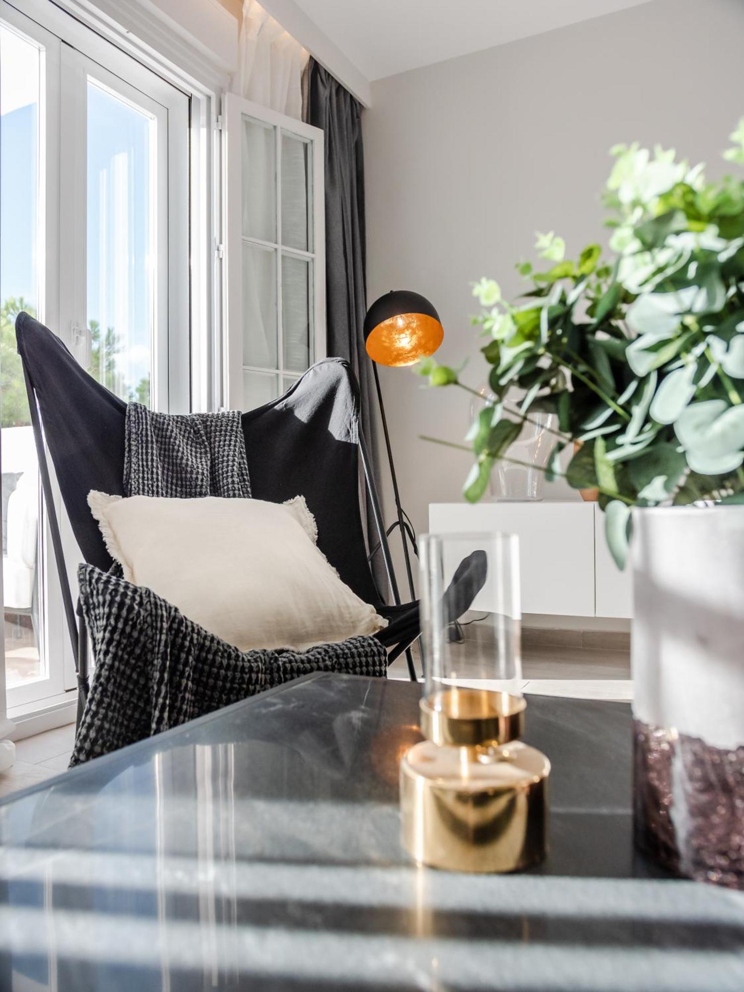 3 Bdrm Stylish Apt W Pool In Puerto Banus マルベーリャ エクステリア 写真