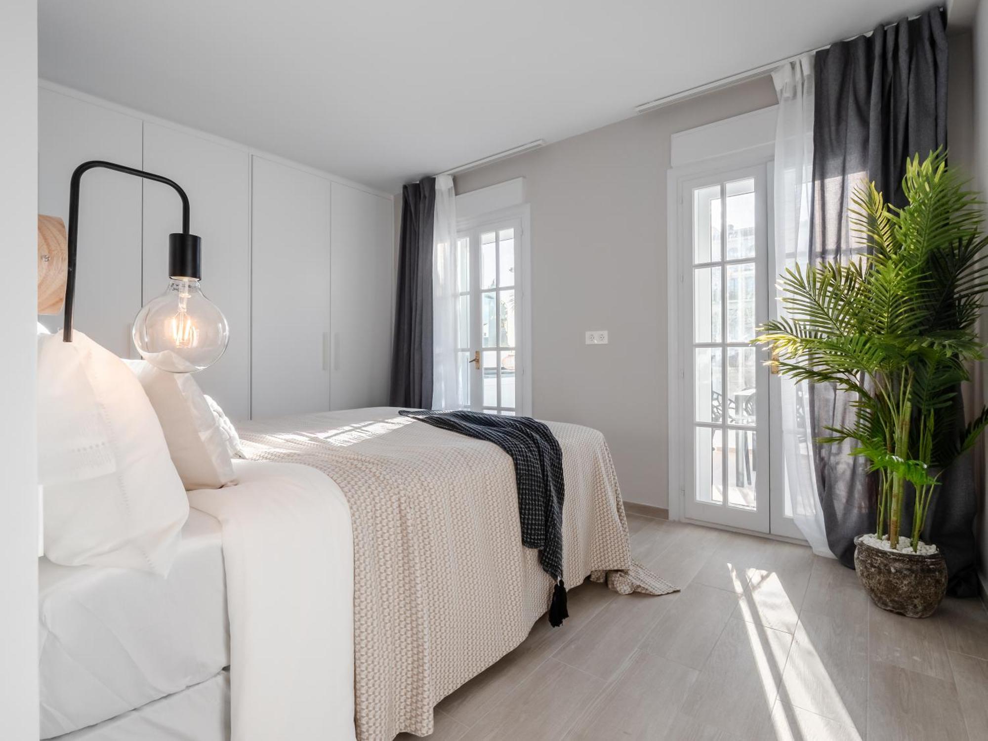 3 Bdrm Stylish Apt W Pool In Puerto Banus マルベーリャ エクステリア 写真